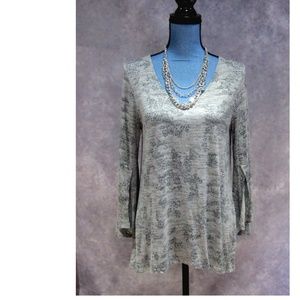 Kensie Gray Flower Frond Print Flutter Sleeve Top